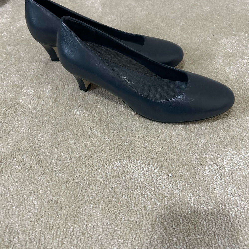 Navy Blue Women's Heels